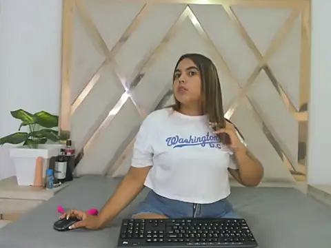 valentinaasm online show from March 26, 2026, 12:55 pm