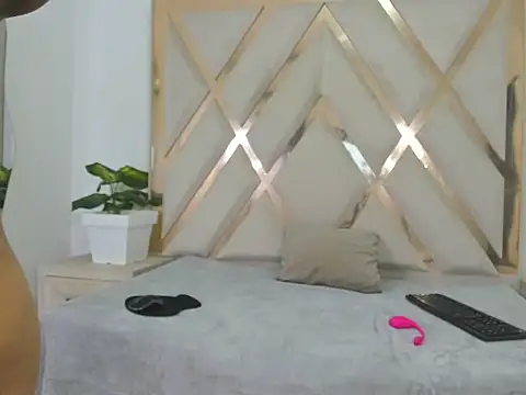 valentinaasm online show from March 28, 2026, 1:22 pm