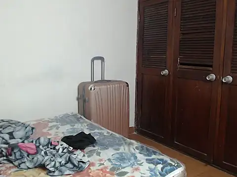  camila trans  online show from November 16, 2025, 11:10 pm