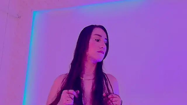 Catalina-Thompson online show from November 13, 2025, 12:59 pm