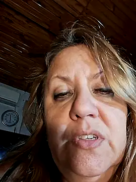 Snapshot of JennyInVegas chatting on April 28, 2026, 2:27 am JennyInVegas online show from April 28, 2026, 2:27 am