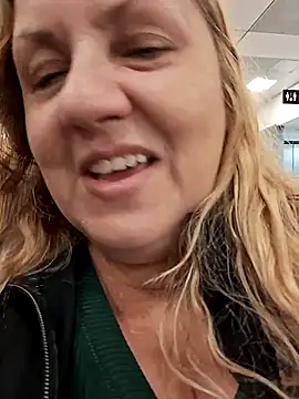 Snapshot of JennyInVegas chatting on May 3, 2026, 2:50 am JennyInVegas online show from May 3, 2026, 2:50 am