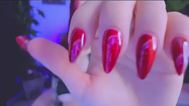 Snapshot of SophiaBerryy chatting on April 4, 2026, 4:11 am SophiaBerryy online show from April 4, 2026, 4:11 am