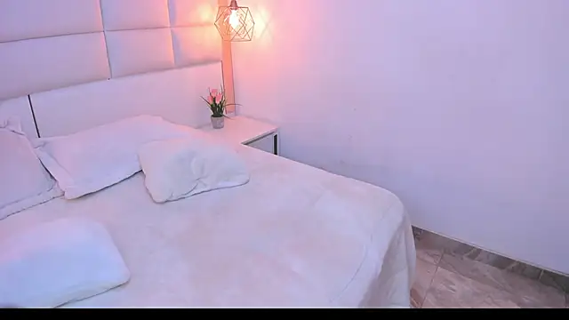 Snapshot of Sofia_clk chatting on April 3, 2026, 3:04 am Sofia clk online show from April 3, 2026, 3:04 am