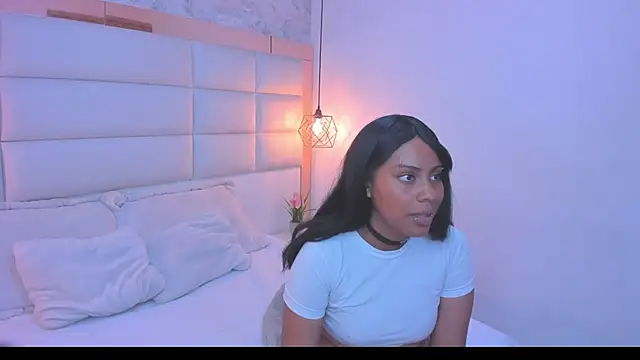 Snapshot of Sofia_clk chatting on April 15, 2026, 3:35 am Sofia clk online show from April 15, 2026, 3:35 am