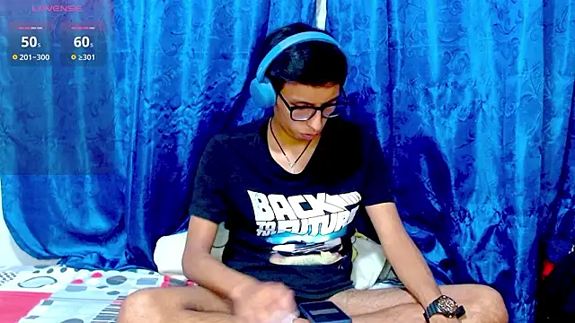 DavTwink3100 online show from February 17, 2026, 2:08 am