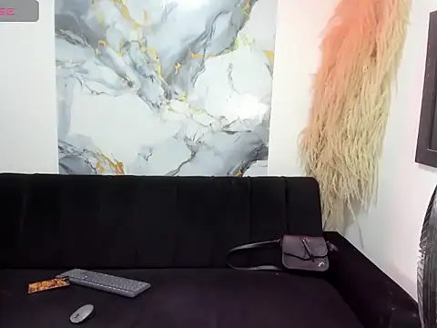 jessica latina777 online show from February 15, 2026, 8:05 pm