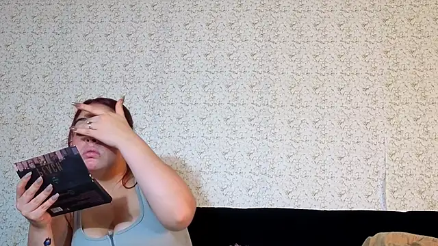 Curvy and Petites aws online show from October 22, 2025, 9:36 pm