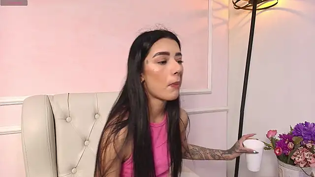 Scarlett Keller online show from December 1, 2025, 6:13 pm