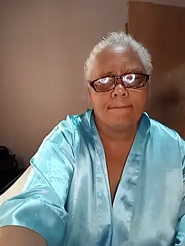 juicyboode online show from December 20, 2025, 5:14 am