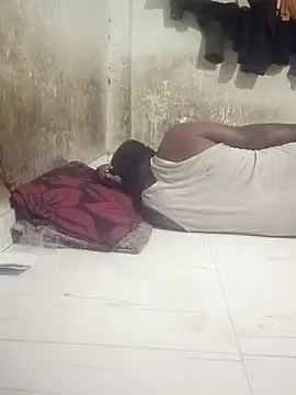 RNlov online show from February 12, 2026, 3:40 pm