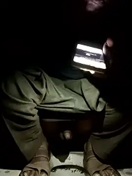 RNlov online show from March 10, 2026, 11:43 pm