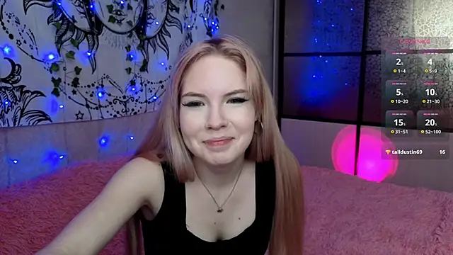 VETT KITTY online show from December 18, 2025, 6:08 am