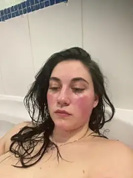 YourFrenchFeliciexo online show from December 16, 2025, 8:14 pm