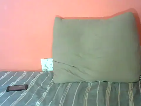 SexySlender  online show from October 30, 2025, 1:56 pm