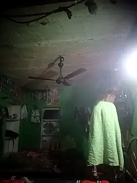 NEXIQRAN online show from December 2, 2025, 3:07 pm