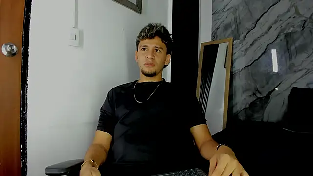 Alan-Smith1 online show from December 17, 2025, 7:53 pm