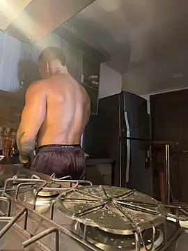 Snapshot of FreszX chatting on February 12, 2026, 4:13 pm FreszX online show from February 12, 2026, 4:13 pm