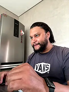 LoboCachorro online show from October 30, 2025, 1:12 pm