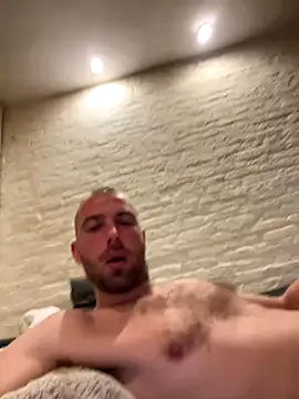 Rotteei1 online show from November 2, 2025, 7:49 pm