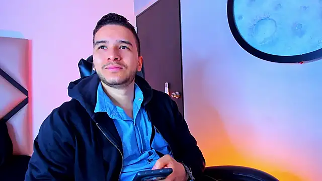 mike 257 online show from November 28, 2025, 11:46 am