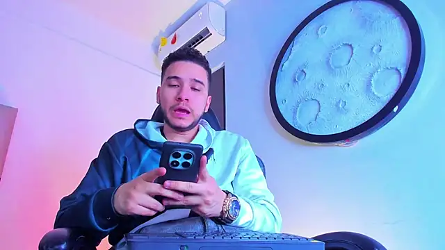 mike 257 online show from February 21, 2026, 11:55 am