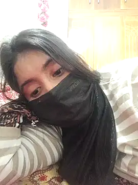 Hot Angle online show from November 17, 2025, 3:40 pm