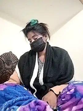 Hot Angle online show from December 3, 2025, 9:24 pm