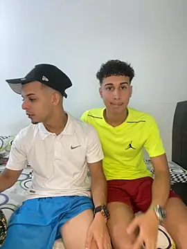 Snapshot of adan_jp chatting on October 22, 2025, 3:18 am adan jp online show from October 22, 2025, 3:18 am