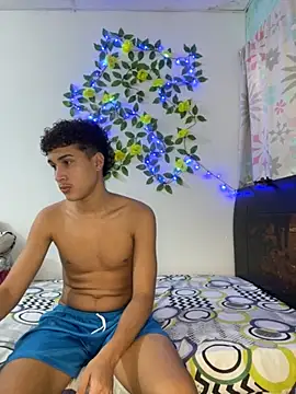 Snapshot of adan_jp chatting on November 19, 2025, 7:03 pm adan jp online show from November 19, 2025, 7:03 pm