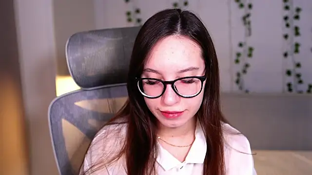 Snapshot of WhyEmmyCry chatting on February 8, 2026, 5:22 am WhyEmmyCry online show from February 8, 2026, 5:22 am