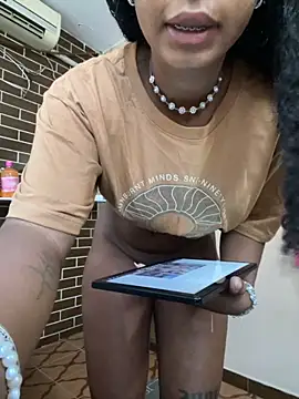 Snapshot of gabyrainboll chatting on October 21, 2025, 8:26 am gabyrainboll online show from October 21, 2025, 8:26 am