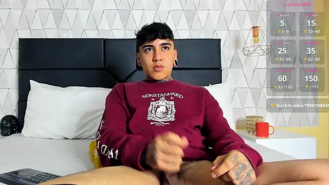 SantiOlsen online show from November 30, 2025, 12:31 pm