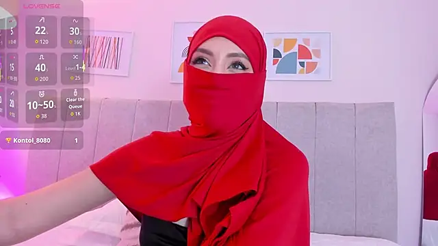 fatiima  online show from November 18, 2025, 7:07 pm