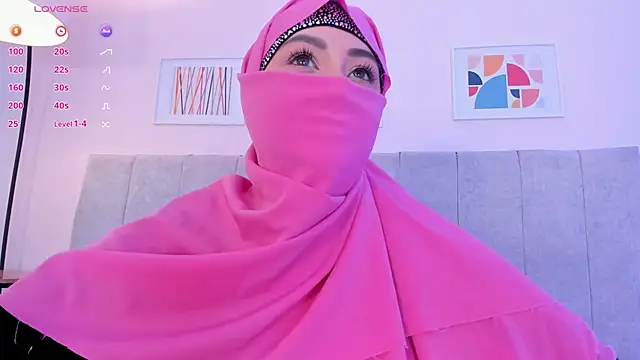 Snapshot of fatiima_ chatting on June 9, 2026, 7:03 pm fatiima online show from June 9, 2026, 7:03 pm
