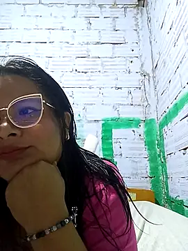 Snapshot of celeste122595 chatting on May 14, 2026, 2:40 am celeste122595 online show from May 14, 2026, 2:40 am