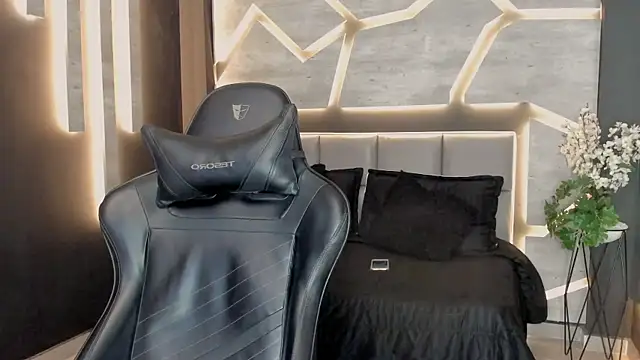 ArohomLester online show from November 9, 2025, 10:46 am