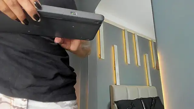 ArohomLester online show from November 29, 2025, 11:02 am