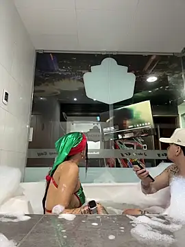 zelda kuro online show from November 12, 2025, 4:35 am