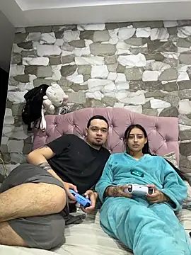 zelda kuro online show from November 27, 2025, 3:19 am