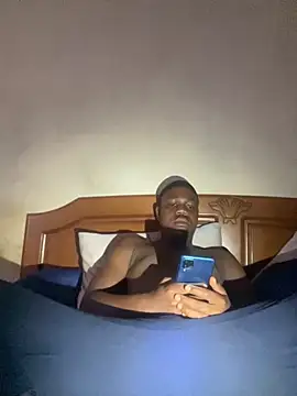 maloya267 online show from October 23, 2025, 8:02 am