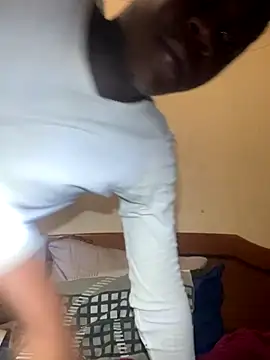 maloya267 online show from December 14, 2025, 10:58 pm