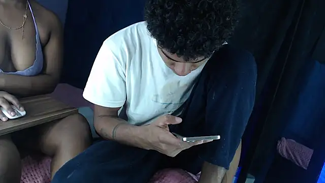 Pasion morena online show from November 28, 2025, 4:42 pm