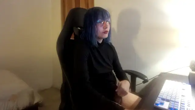 Snapshot of FuriSmut chatting on May 14, 2026, 1:23 am FuriSmut online show from May 14, 2026, 1:23 am