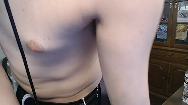 Snapshot of CasuallyCorrupt chatting on October 29, 2025, 10:33 pm CasuallyCorrupt online show from October 29, 2025, 10:33 pm