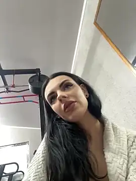 wwwdddccc1 online show from April 4, 2026, 8:28 pm