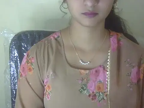 shimz  online show from November 14, 2025, 5:50 am