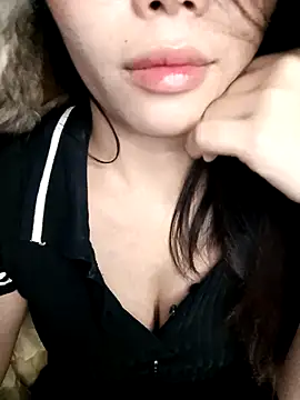 Fish yellow online show from November 5, 2025, 10:10 pm