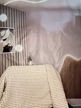 Fish yellow online show from November 15, 2025, 10:12 am