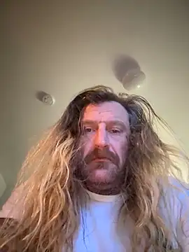 Snapshot of FitChief65 chatting on November 1, 2025, 9:44 am FitChief65 online show from November 1, 2025, 9:44 am